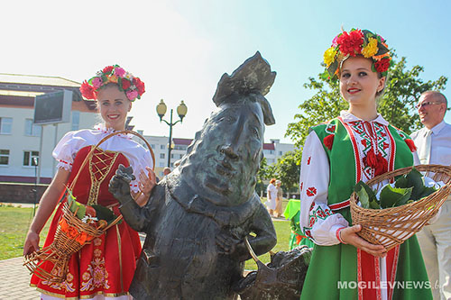 День огурца