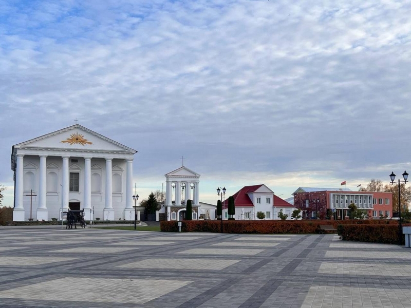 Главная площадь города